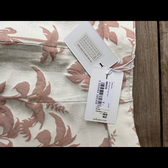 Ted Baker Floral Belted Mini Skirt - Picture 10 of 11